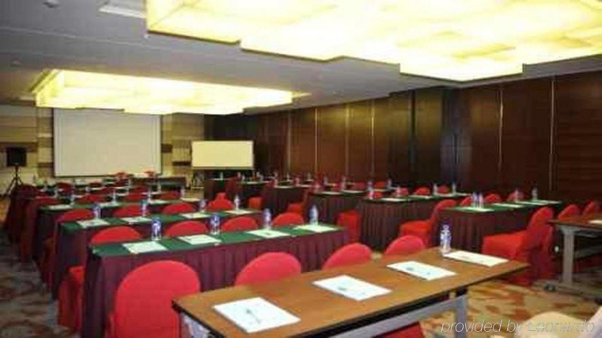 Holiday Inn Express Tianjin City Center Facilities photo